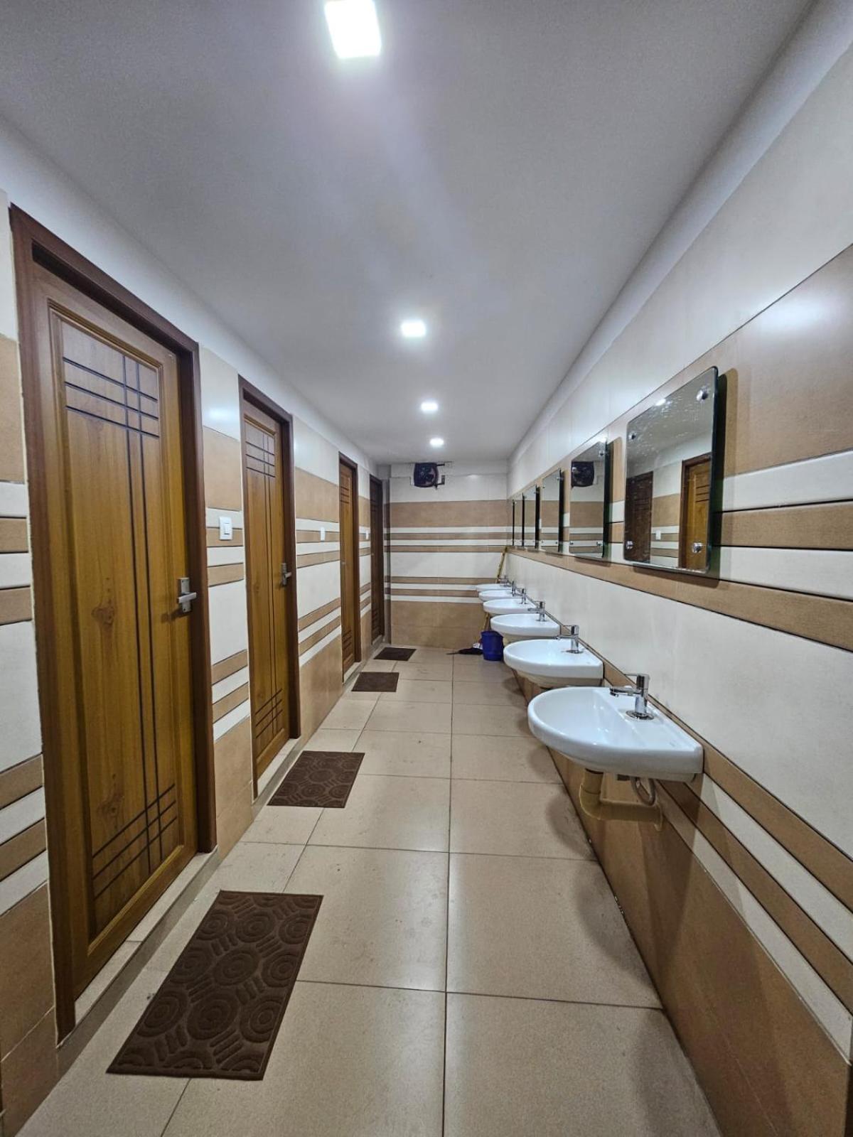 Lowfare Dormitory Kozhikode Dış mekan fotoğraf